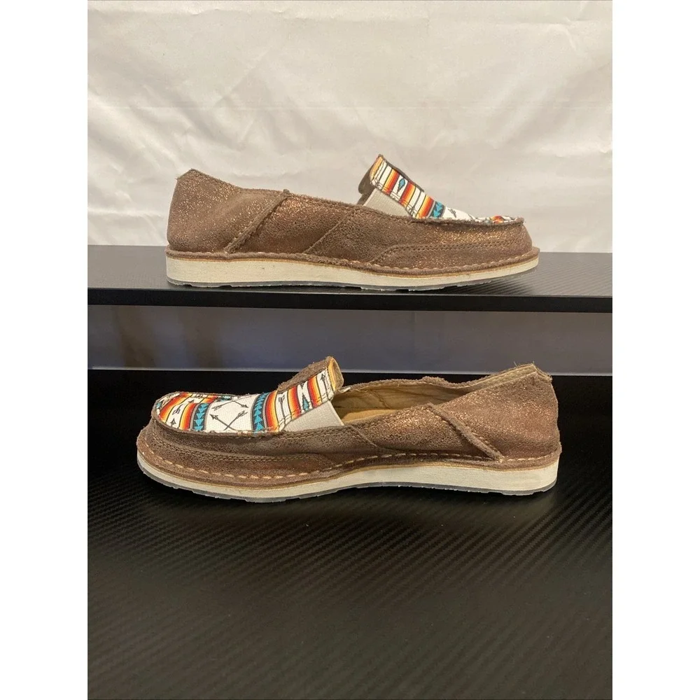 Ariat Cruiser Women 9 Rose Gold‎ Aztec Arrow Print Boat Shoe Western Glam
